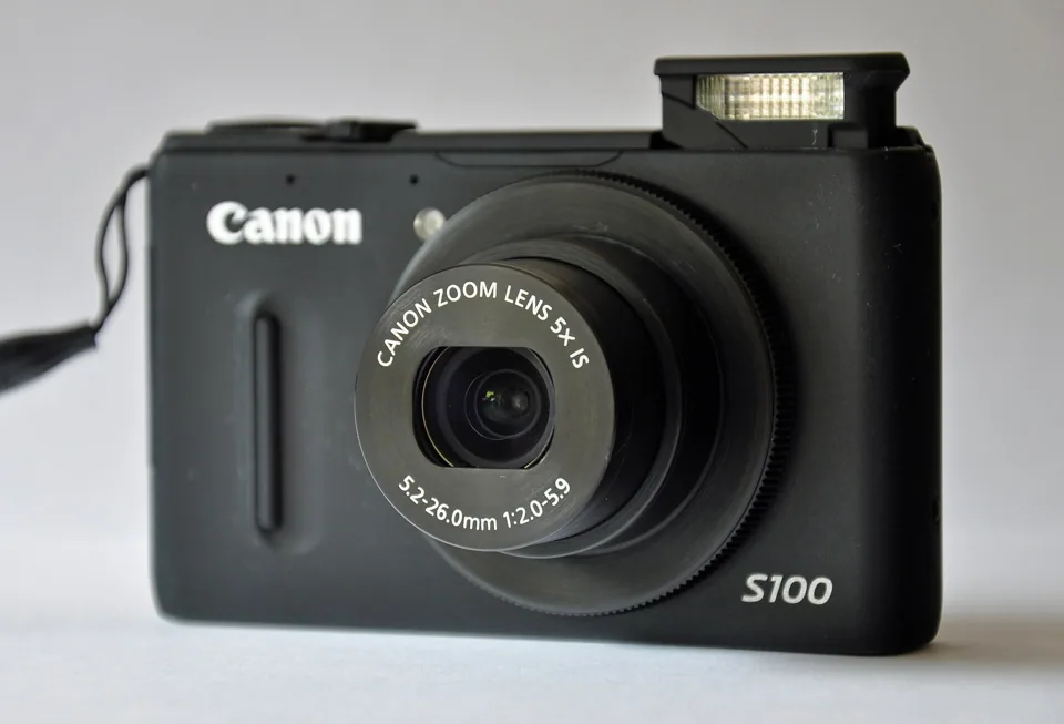 The Canon PowerShot S100 from the front.