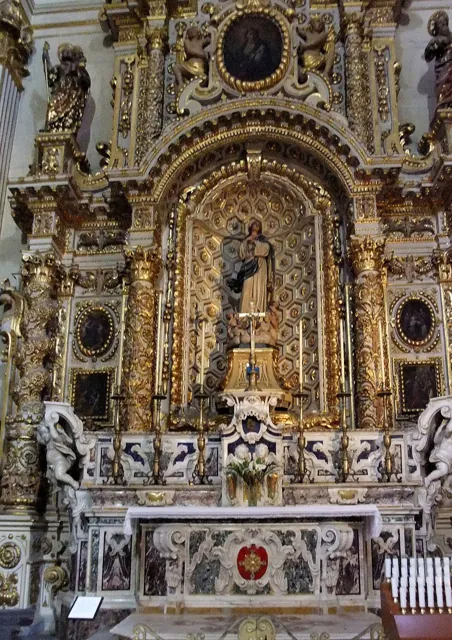 A gilded altar