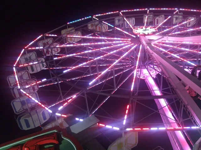 A lit ferris wheel