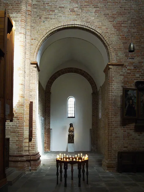 A cathedral side aisle
