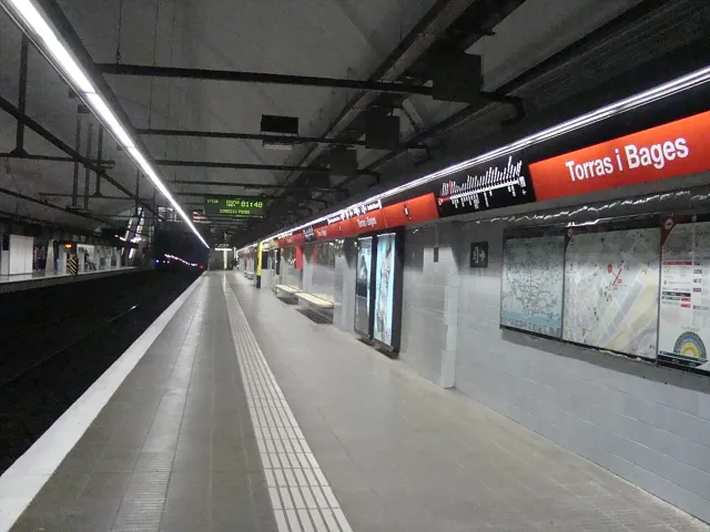 A metro platform